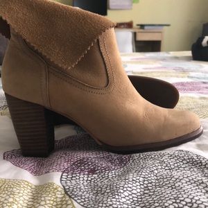 Tan suede ugg booties